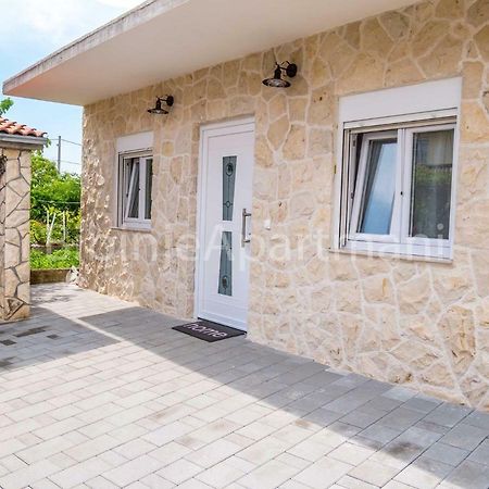 Apartamento Ana I Ljubo Sukošan Exterior foto