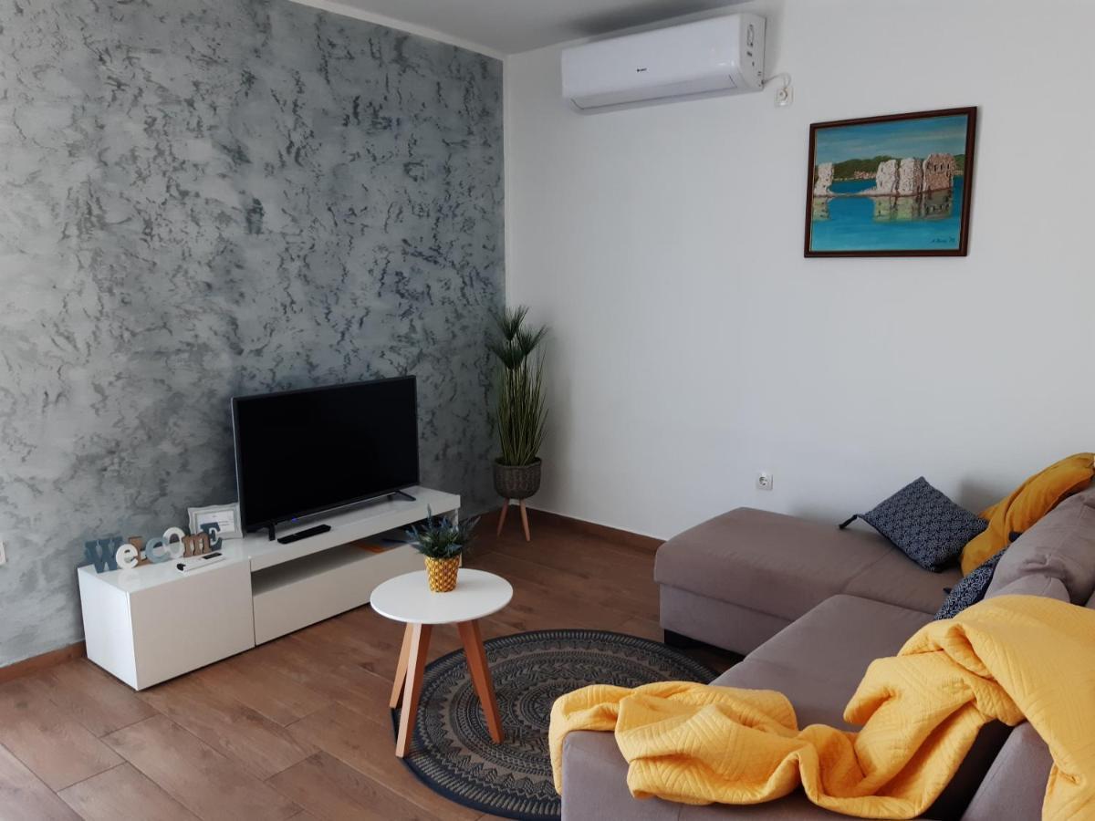 Apartamento Ana I Ljubo Sukošan Exterior foto